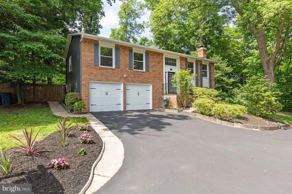 Photo of 9246 ROCKEFELLER LANE