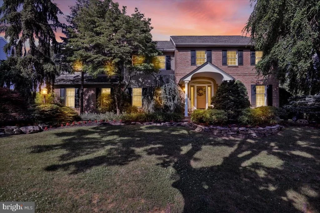Photo of 225 LOGAN AVENUE