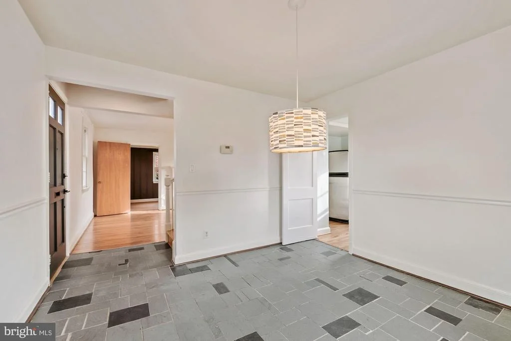 Photo of 10011 MARKHAM STREET