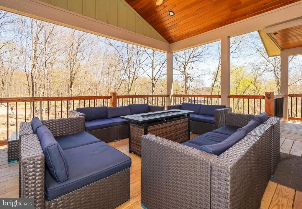 Photo of 94 SANDY VIEW COURT
