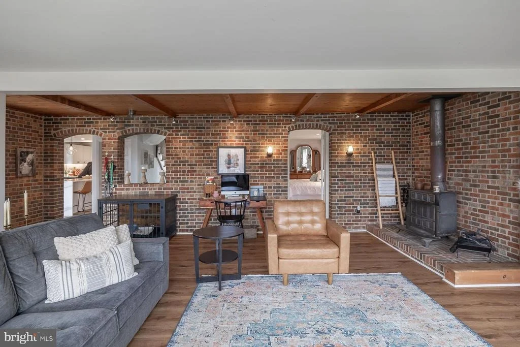 Photo of 15 KENDALL BOULEVARD