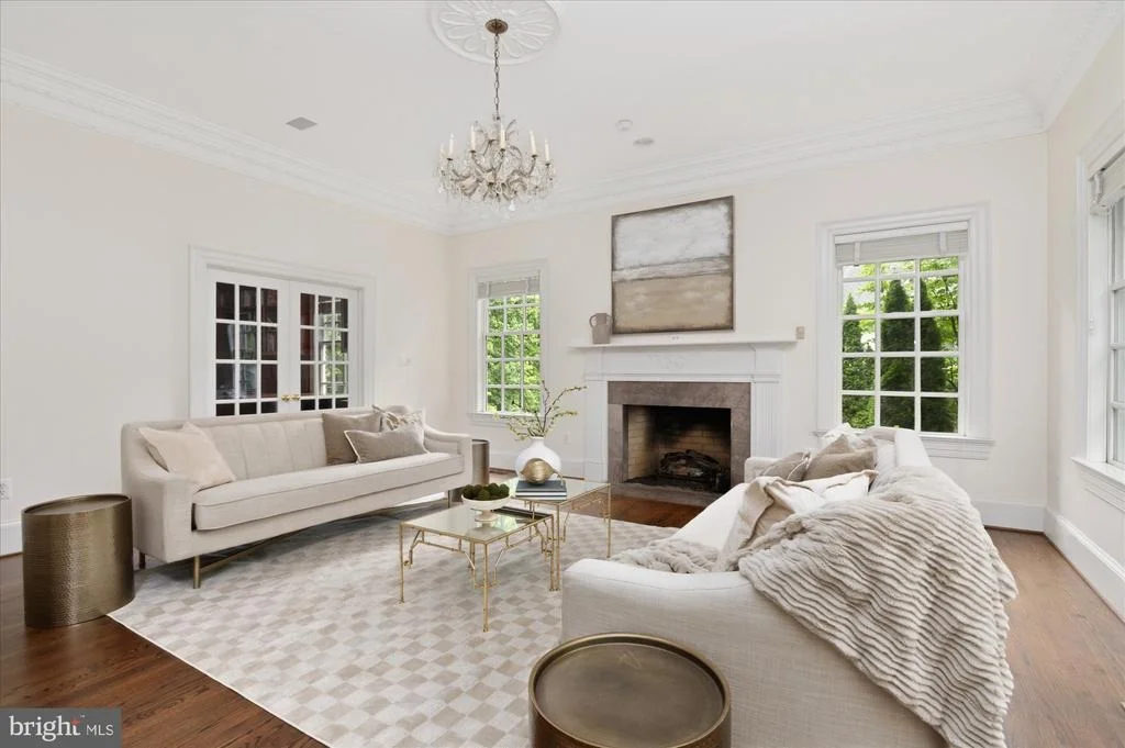 Photo of 4115 40TH PLACE N