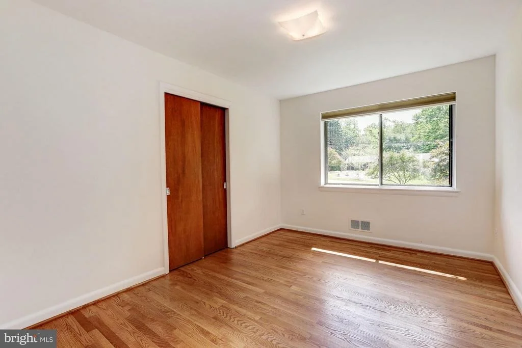 Photo of 100 QUAINT ACRES DRIVE