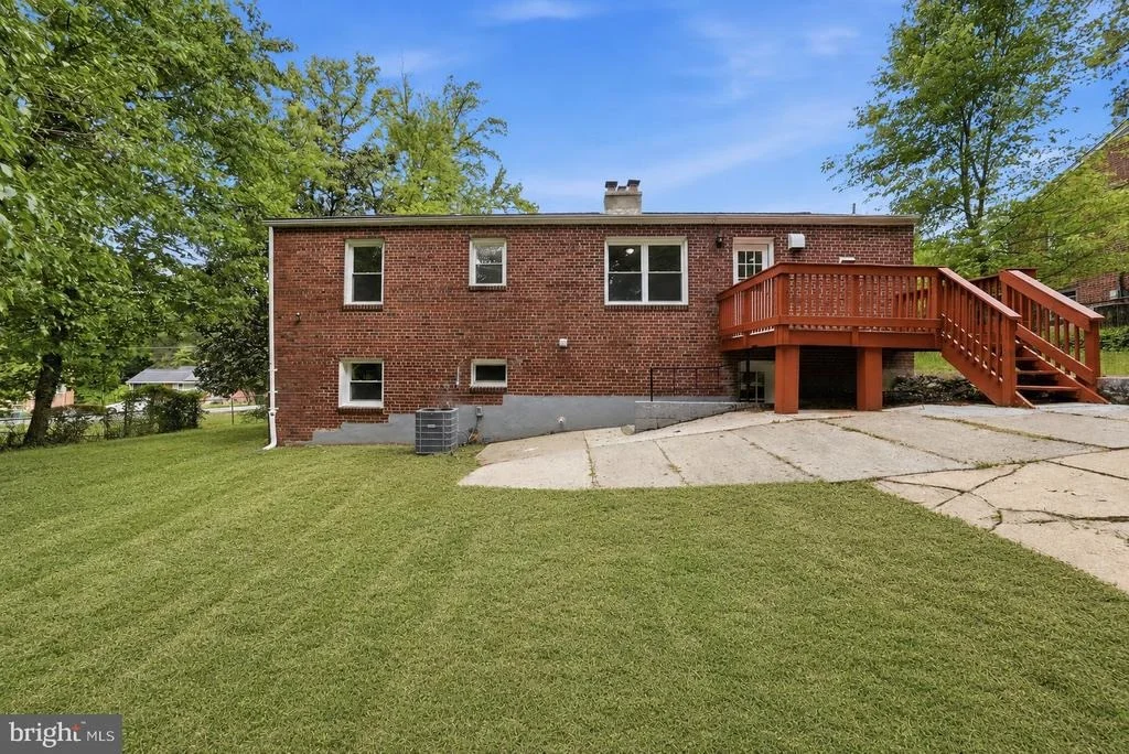 Photo of 4915 SHARON ROAD