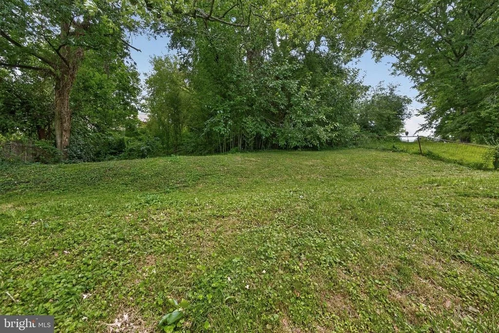 Photo of 2704 FENIMORE ROAD