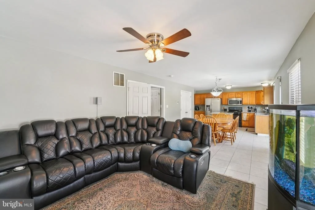 Photo of 1005 GULLO ROAD