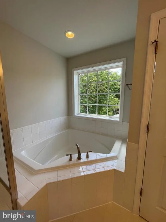 Photo of 10906 LAKE JACKSON DRIVE