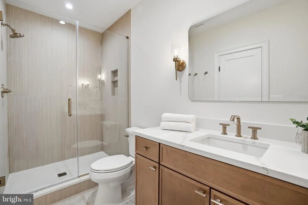 Photo of 1142 CAMERON ROAD