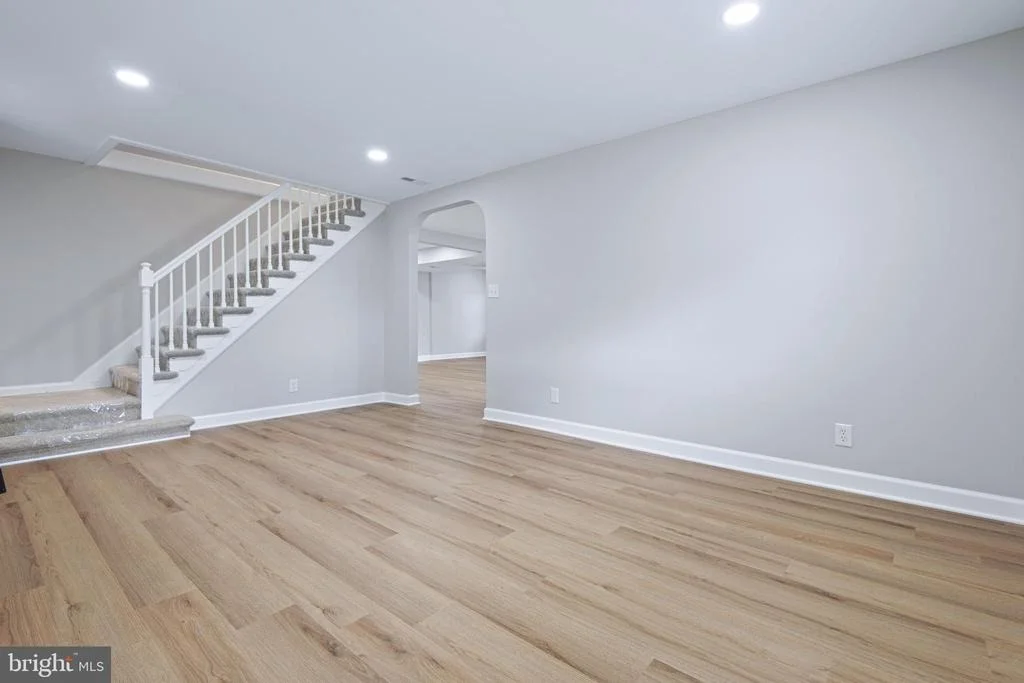 Photo of 1404 SPRING AVENUE