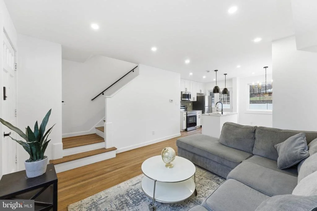 Photo of 4243 HILDRETH STREET SE
