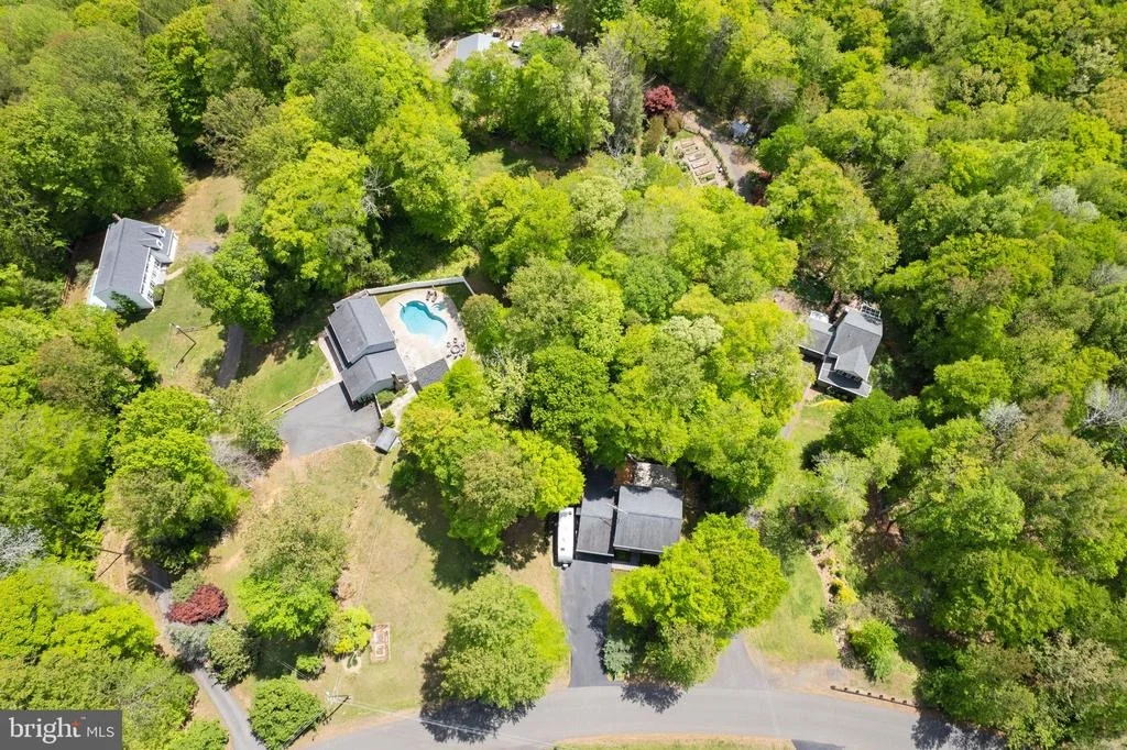 Photo of 11913 FALLING CREEK DRIVE