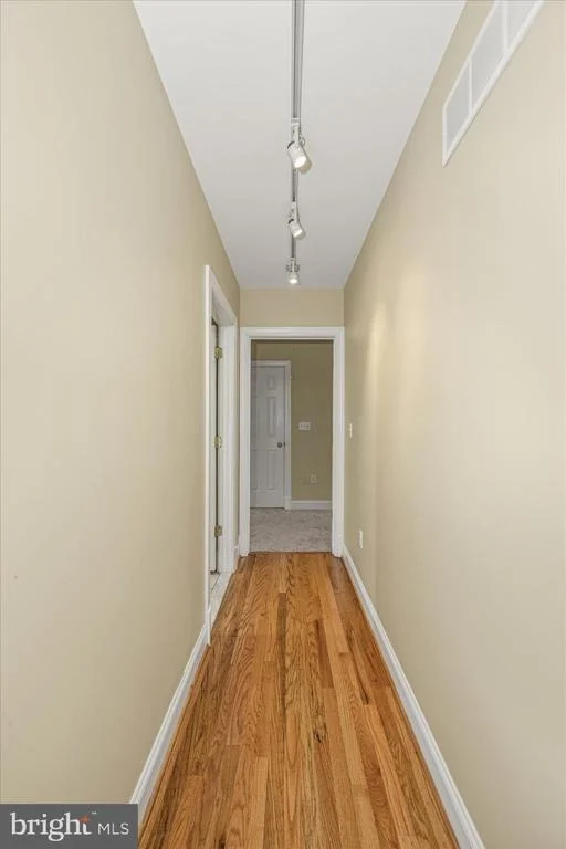 Photo of 18400 NEW CUT ROAD