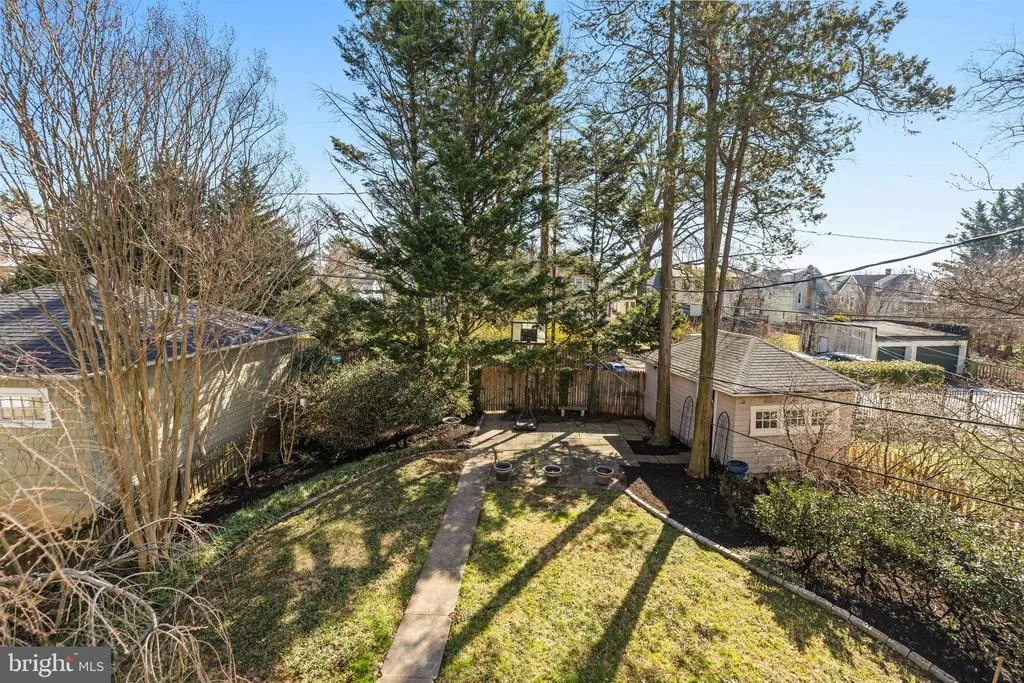 Photo of 225 HAWTHORNE ROAD