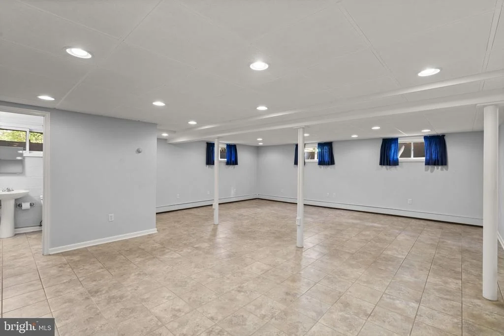 Photo of 2206 PLEASANT DRIVE