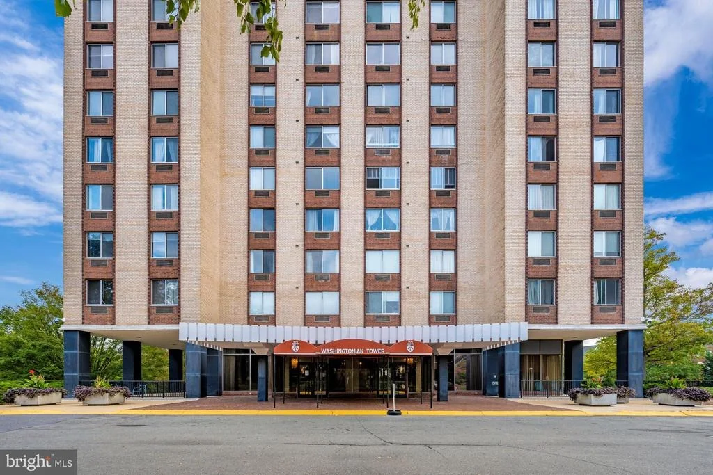 Photo of Unit 407 at 9701 FIELDS ROAD