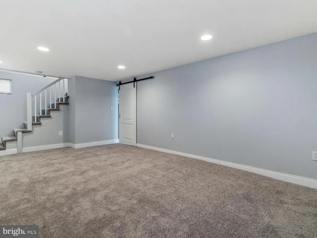 Photo of 5528 ASHBOURNE ROAD