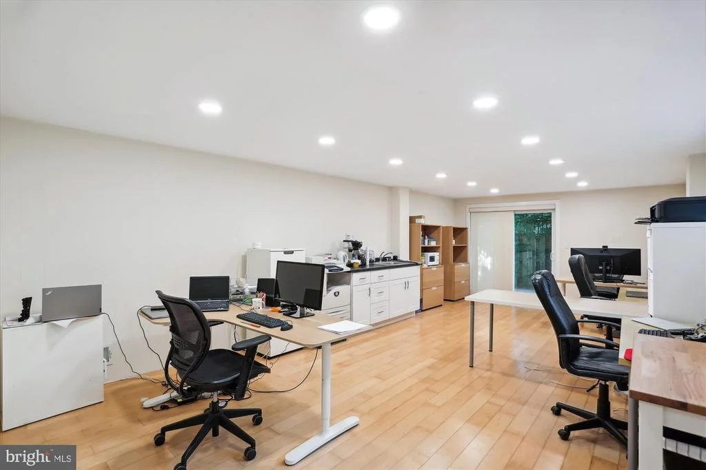 Photo of 222 HILLSBORO DRIVE