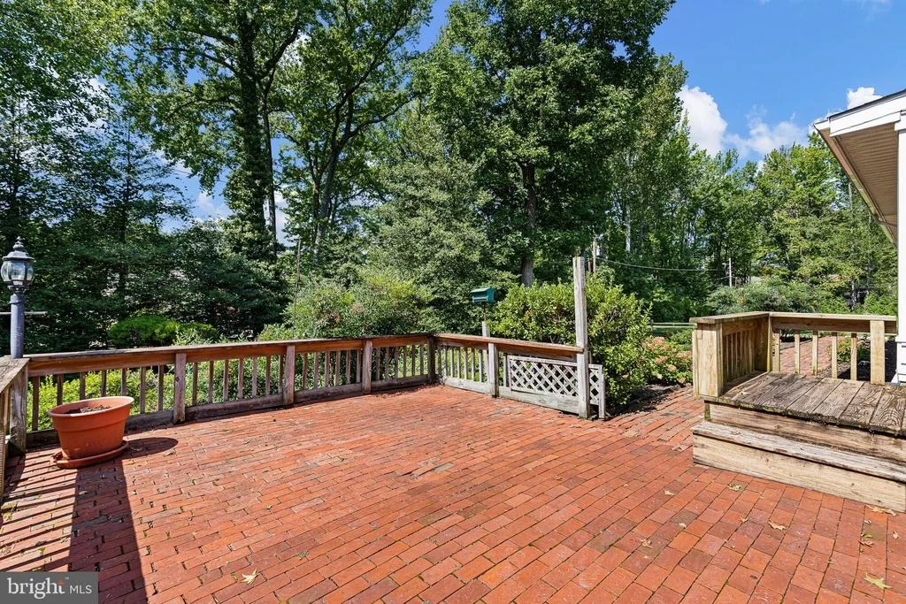 Photo of 1110 WEBSTER DRIVE