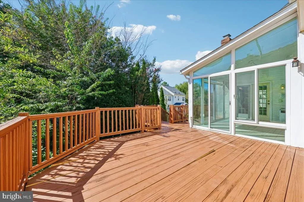 Photo of 21400 MANOR VIEW CIRCLE