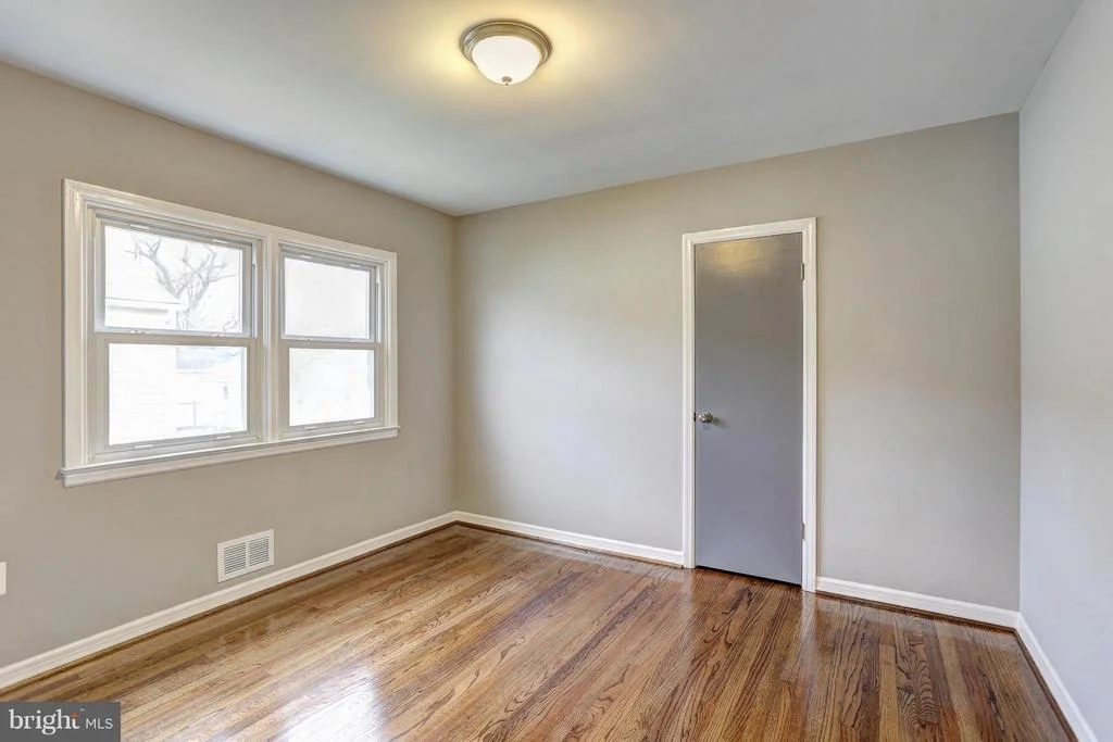 Photo of 516 HOLY CROSS ROAD