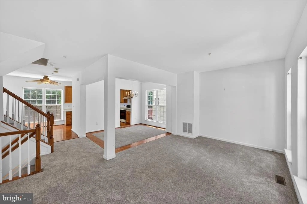 Photo of 9200 FOX PARK ROAD