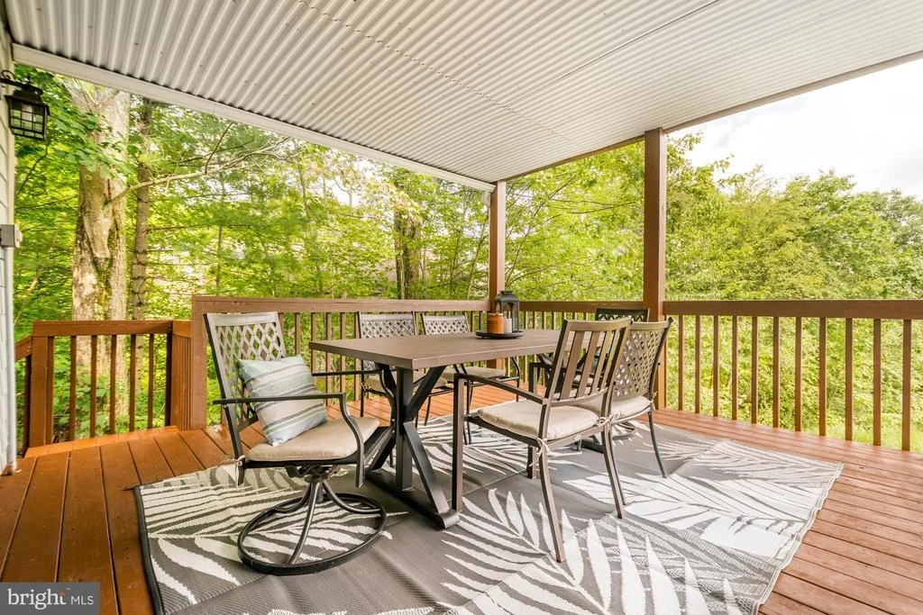 Photo of 25 SILVER TREE LANE