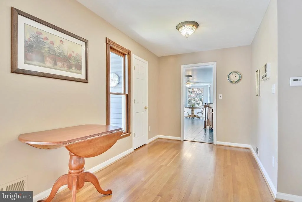 Photo of 2112 APPLE TREE LANE