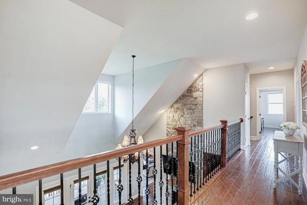 Photo of 1233 BUNKER HILL ROAD
