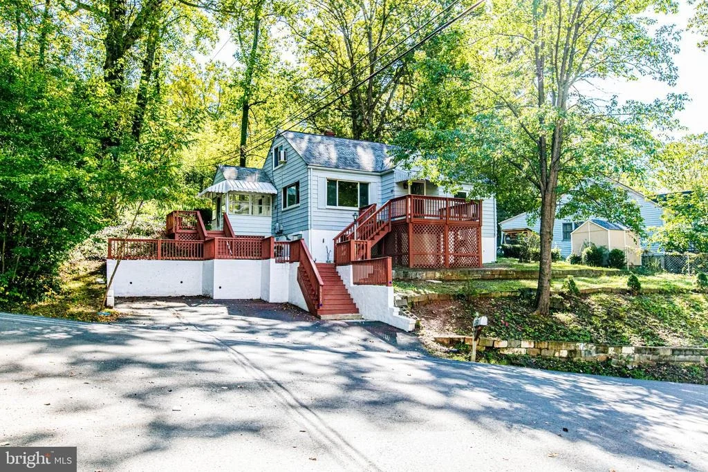 Photo of 19125 WINDSOR ROAD
