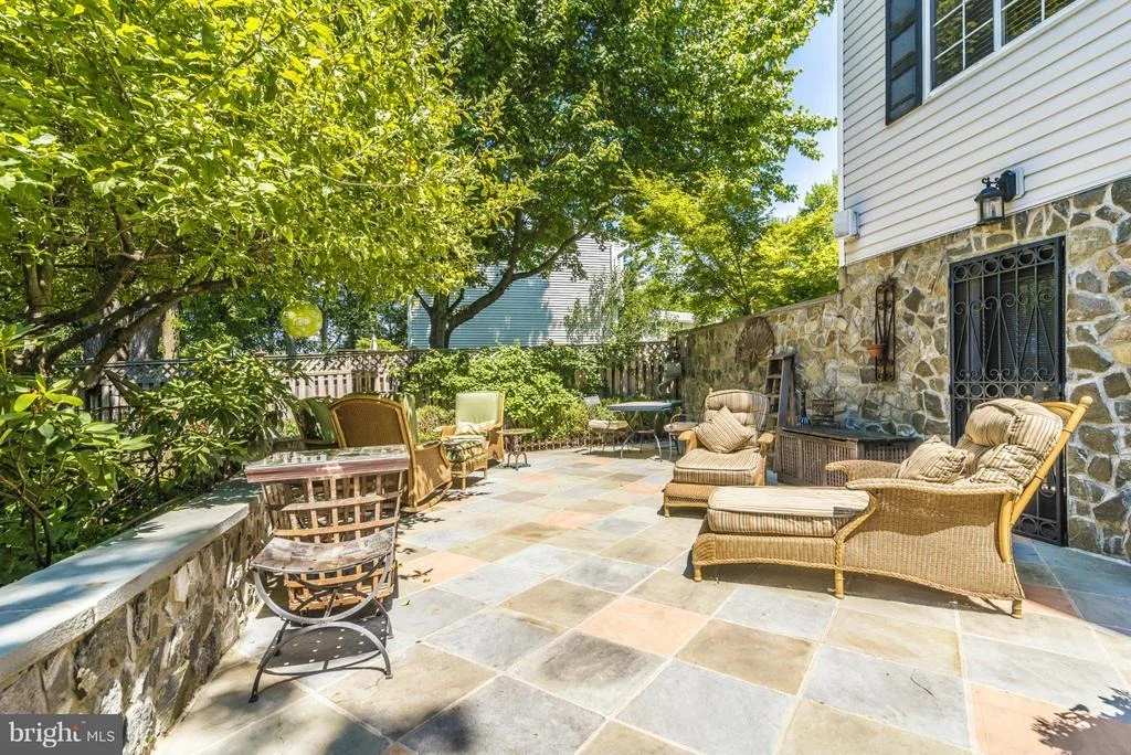 Photo of 1833 MILLSTREAM DRIVE