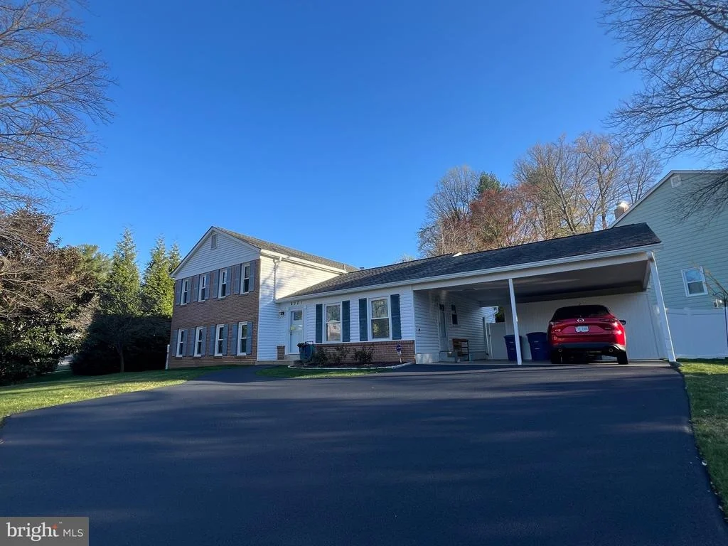 Photo of 6301 GLENBARD ROAD