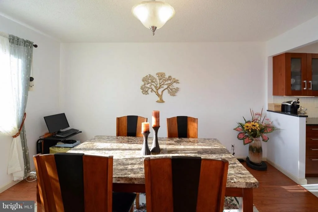 Photo of Unit 1002 at 5904 MOUNT EAGLE DRIVE