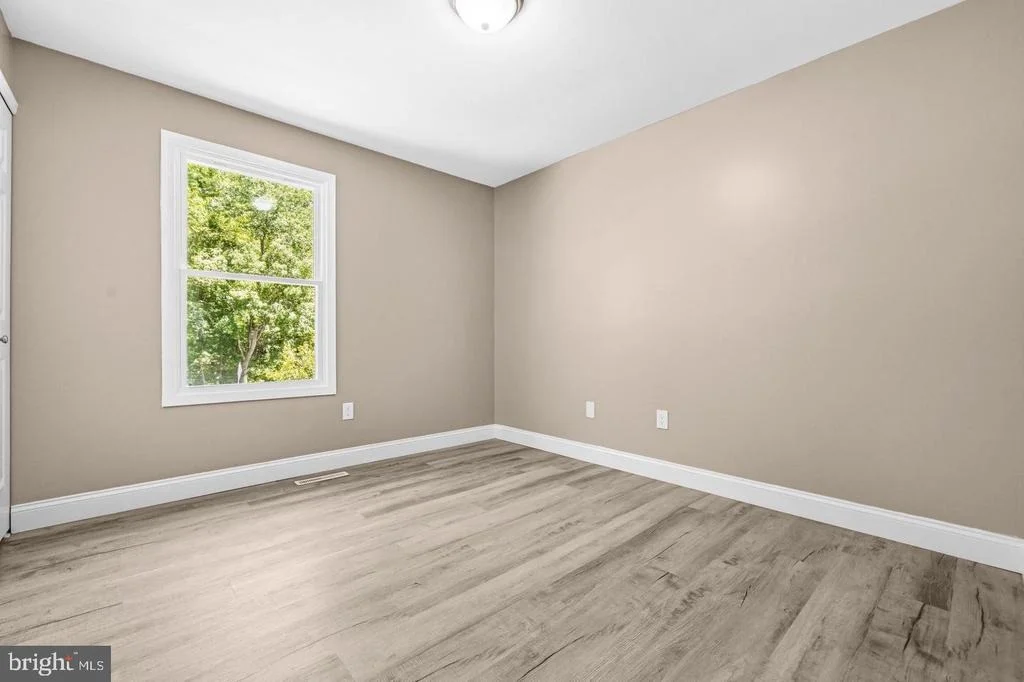 Photo of 10107 SNOWDEN ROAD