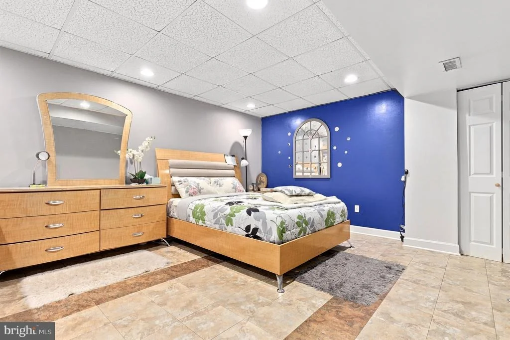 Photo of 6405 IVY SPRING ROAD