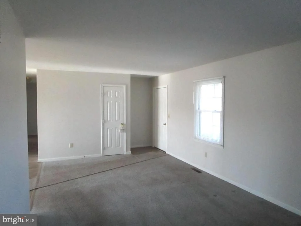 Photo of 1672 VERNON ROAD
