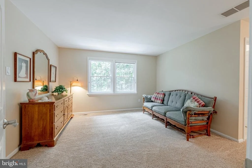 Photo of 10922 SHADOW LANE