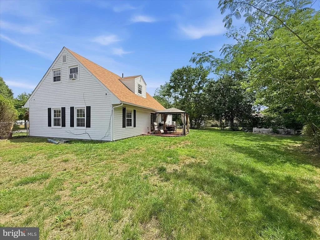 Photo of 201 STODDERT AVENUE