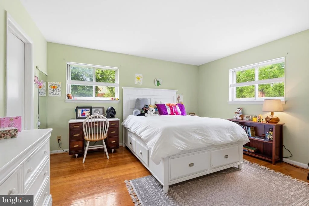 Photo of 524 MAPLE RIDGE LANE