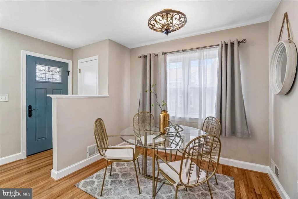 Photo of 10006 PORTLAND PLACE