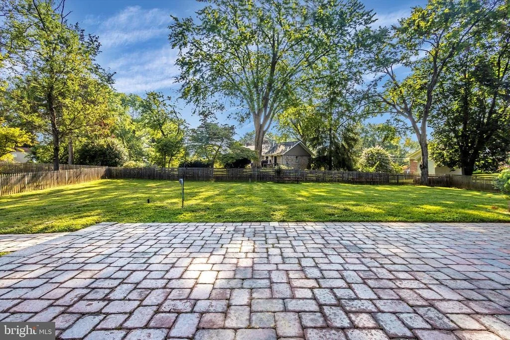 Photo of 17809 PARK MILL DRIVE