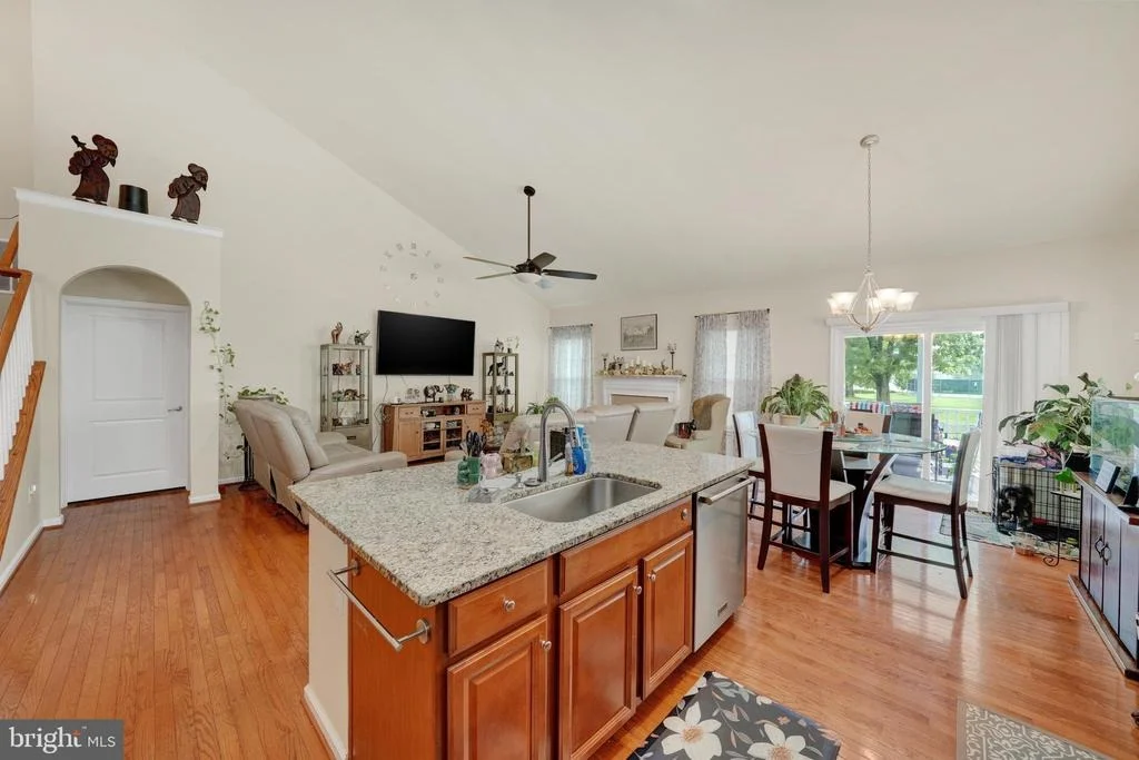 Photo of 535 STONEHAVEN DRIVE