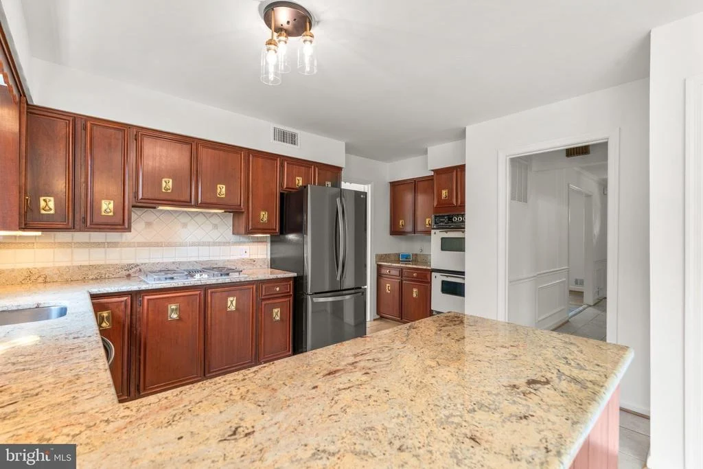 Photo of 11816 KEMP MILL ROAD