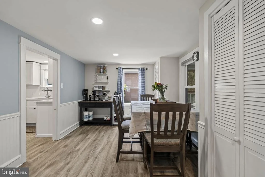 Photo of 425 FLORENCE AVENUE