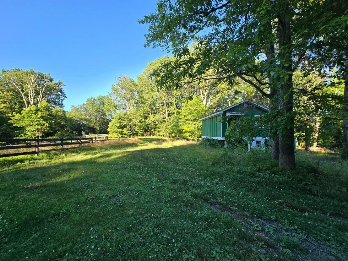 Photo of 6301 LEEDS MANOR