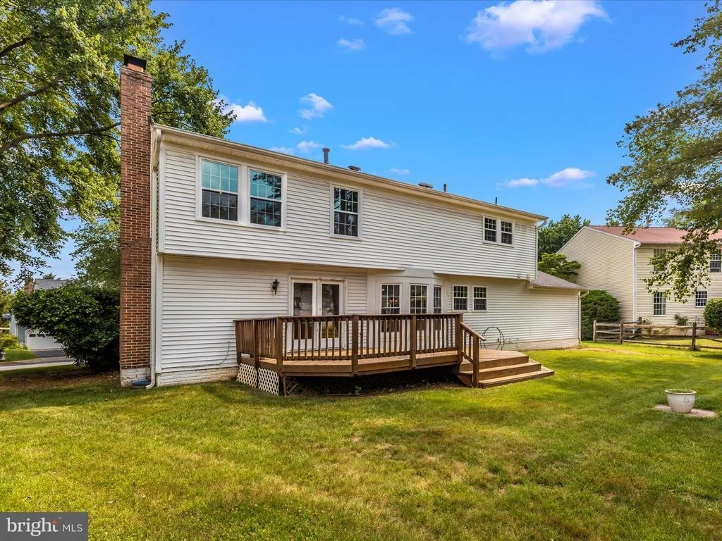 Photo of 112 BOOKHAM LANE