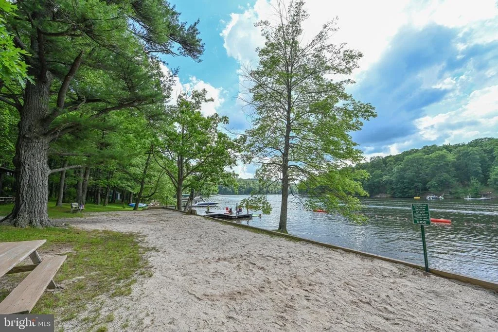 Photo of 61 FREDERICK CIRCLE