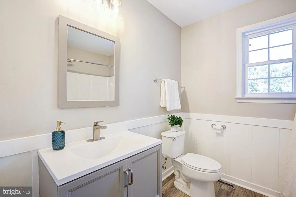 Photo of 119 N MEADOW DRIVE