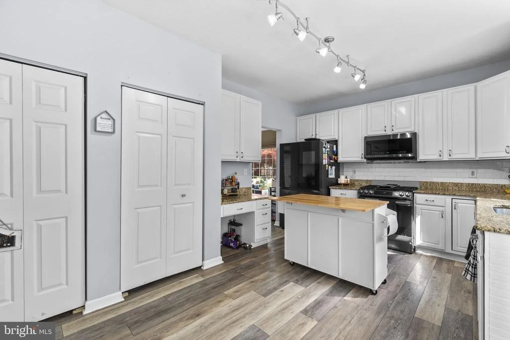 Photo of 4210 MEAD DRIVE