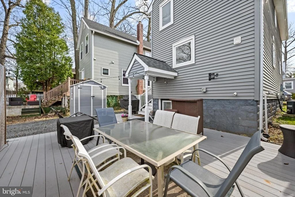Photo of 215 BOULEVARD AVENUE