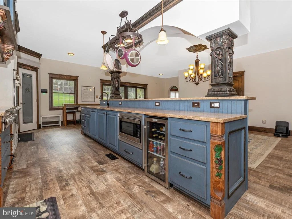 Photo of 11505 PLEASANT VALLEY ROAD